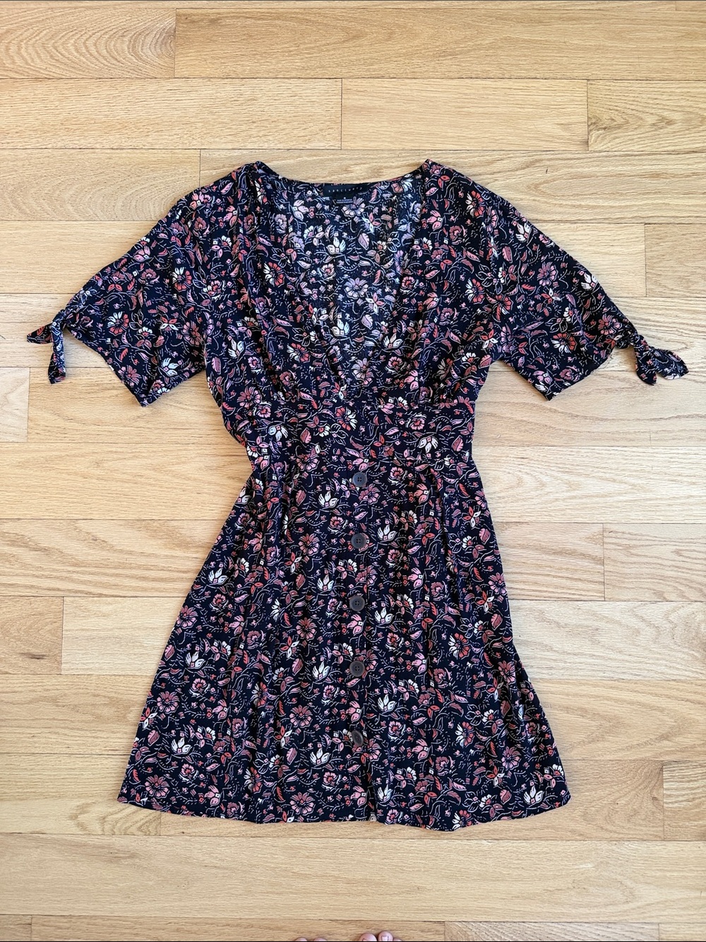Sanctuary Black Floral Tie-Sleeve Mini Dress
